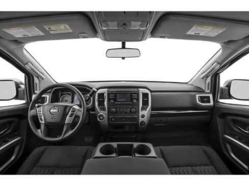 Used 2019 Nissan Titan SV w/ SV Convenience Package AWD/4WD image 11