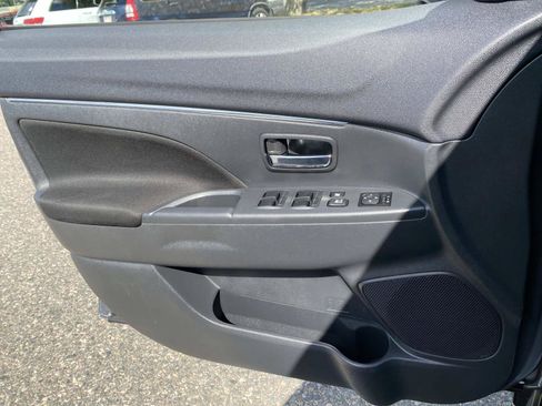 Used 2024 Mitsubishi Outlander Sport AWD image 21