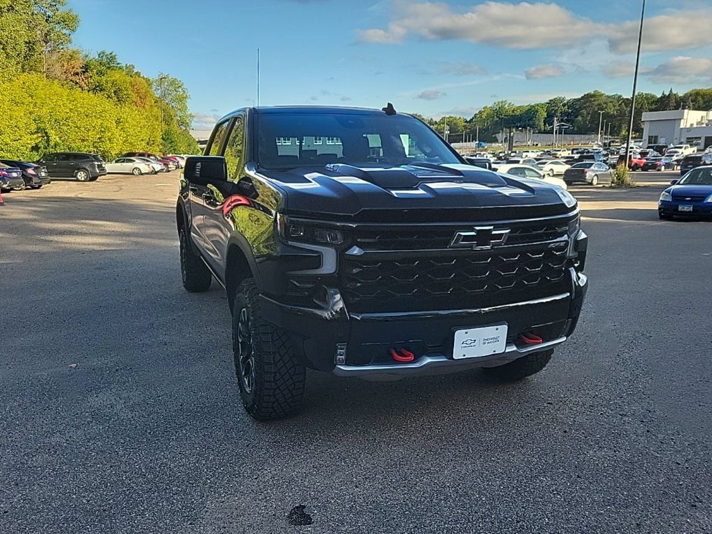 Used 2026 Chevrolet Silverado 1500 ZR2 AWD/4WD image 4