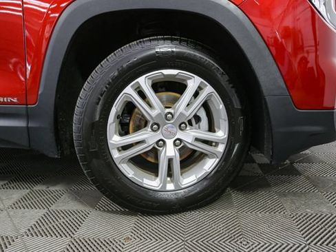Used 2022 GMC Terrain SLE w/ Driver Convenience Package AWD/4WD image 16