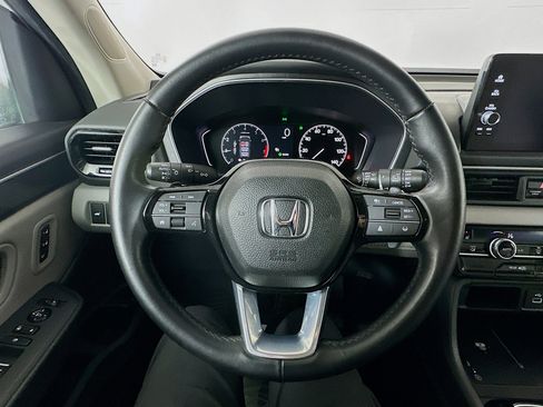 Certified 2025 Honda Pilot EX-L image 11