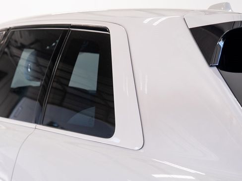 Used 2022 Rolls-Royce Cullinan image 21