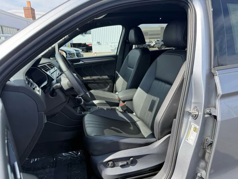 Certified 2024 Volkswagen Tiguan SE R-Line image 19