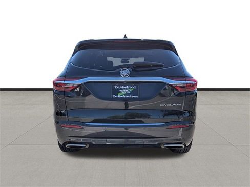 Used 2019 Buick Enclave Essence image 4