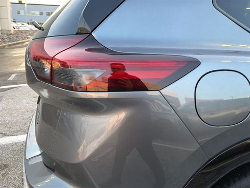 Used 2024 Nissan Rogue Platinum image 53