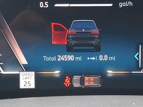 Certified 2024 BMW X7 xDrive40i w/ M Sport Package AWD/4WD image 23