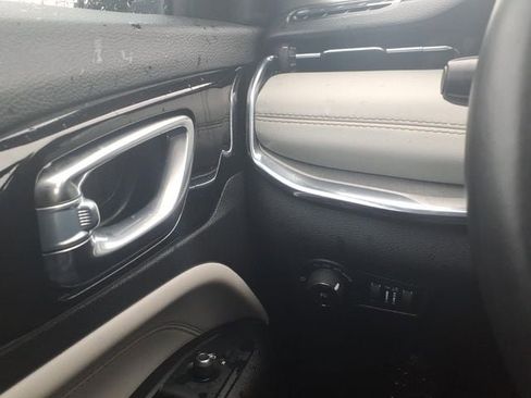 Used 2022 Jeep Compass Limited AWD/4WD image 20