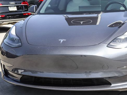 Used 2023 Tesla Model 3 Standard Range RWD image 8