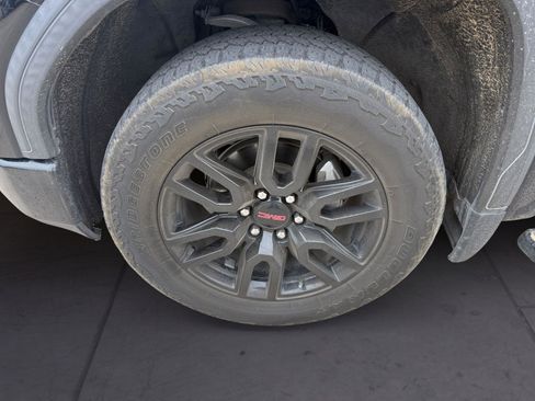 Used 2021 GMC Sierra 1500 Elevation w/ Preferred Package image 14