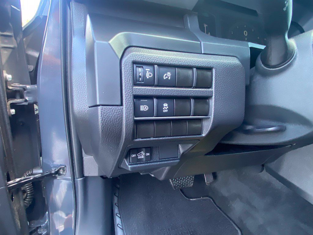 Used 2025 Toyota Tacoma SR RWD image 12
