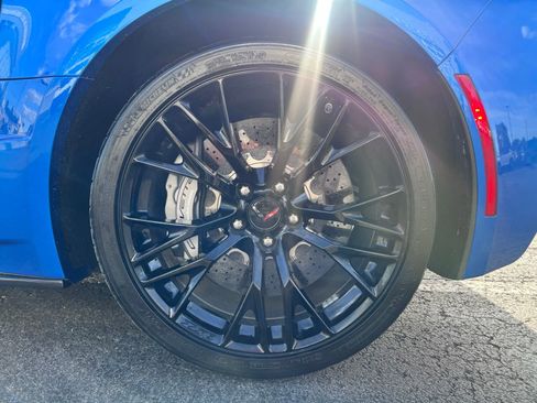 Used 2016 Chevrolet Corvette Z06 w/ Z07 Performance Package RWD image 30