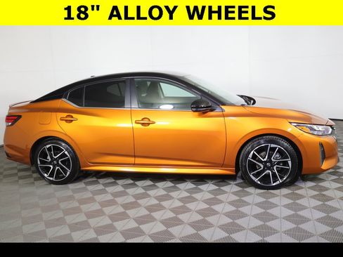 Used 2024 Nissan Sentra SR image 7