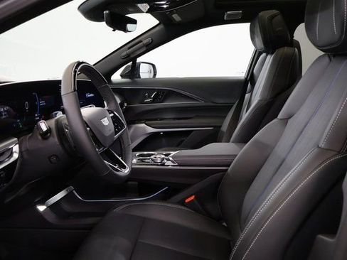 New 2026 Cadillac Lyriq Signature Luxury image 10