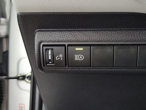 Used 2025 Toyota Corolla SE FWD image 23