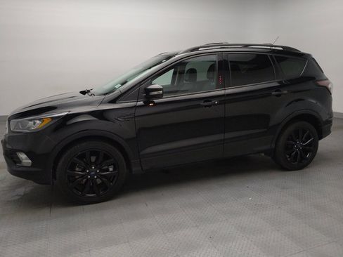 Used 2017 Ford Escape Titanium FWD image 2