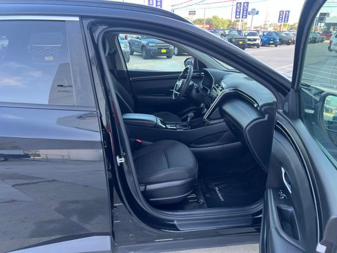 Used 2023 Hyundai Tucson SEL FWD image 16