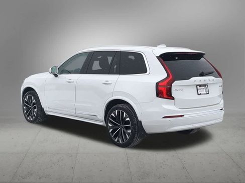 New 2025 Volvo XC90 B5 Plus w/ Protection Package Premier image 4