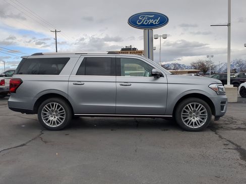 Used 2024 Ford Expedition Max Limited image 2