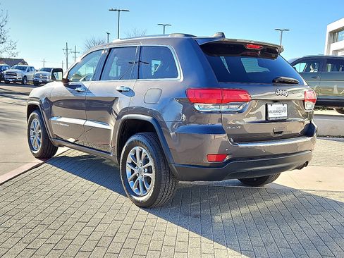 Used 2015 Jeep Grand Cherokee Limited w/ Luxury Group II image 2