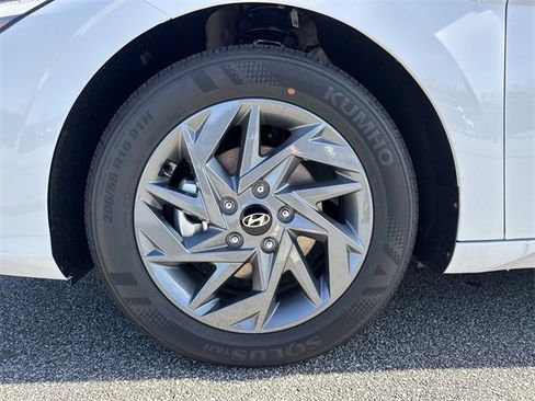 New 2026 Hyundai Elantra Blue image 11