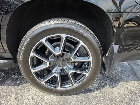 Used 2024 Chevrolet Tahoe RST w/ Luxury Package image 17