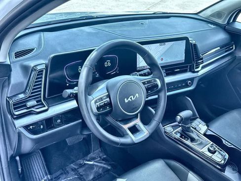 Certified 2025 Kia Sportage EX FWD image 13