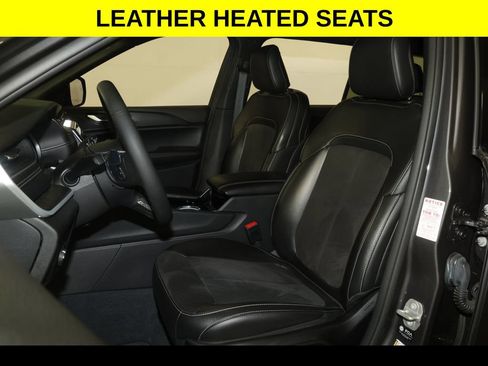 Used 2023 Jeep Grand Cherokee L Laredo AWD/4WD image 4