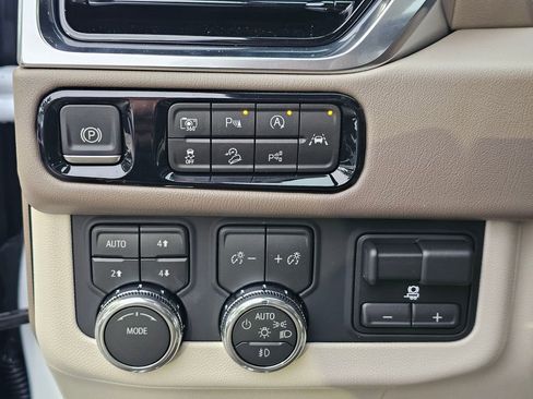 New 2026 GMC Yukon XL Denali w/ Advanced Technology Package AWD/4WD image 65