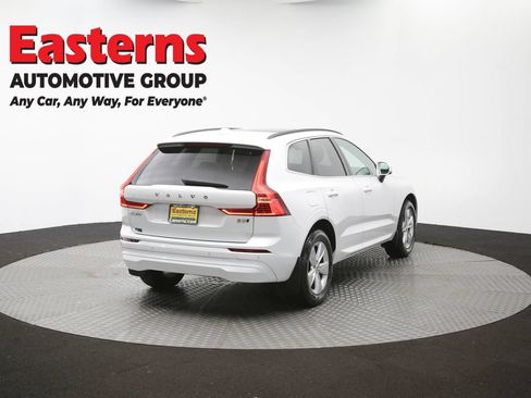 Used 2022 Volvo XC60 B5 Momentum AWD/4WD image 42