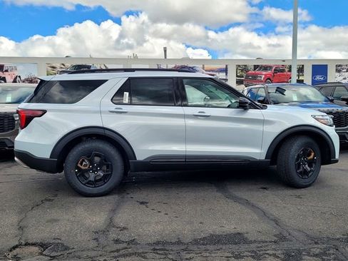 New 2026 Ford Explorer Tremor image 3