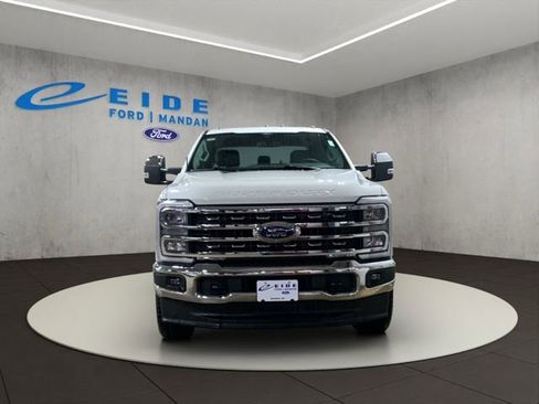New 2026 Ford F250 Lariat w/ Chrome Package image 3