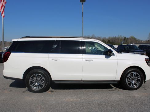 Certified 2025 Ford Expedition Max Active image 5