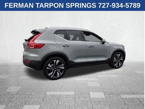 Certified 2024 Volvo XC40 B5 Plus w/ Protection Package Premier AWD/4WD image 9