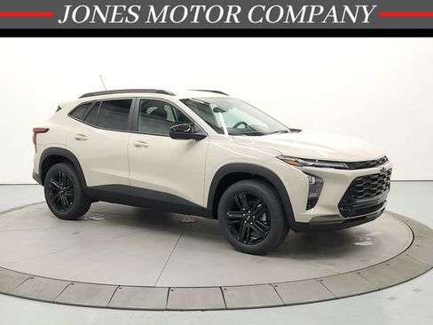 New 2026 Chevrolet Trax ACTIV FWD image 1