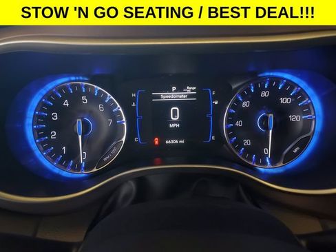 Used 2023 Chrysler Voyager LX FWD image 12