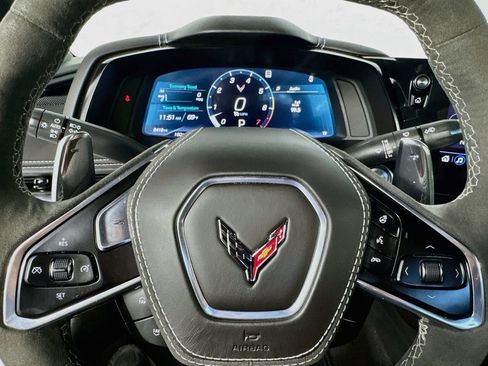 Used 2023 Chevrolet Corvette Stingray Premium Cpe w/ Z51 Performance Package RWD image 16