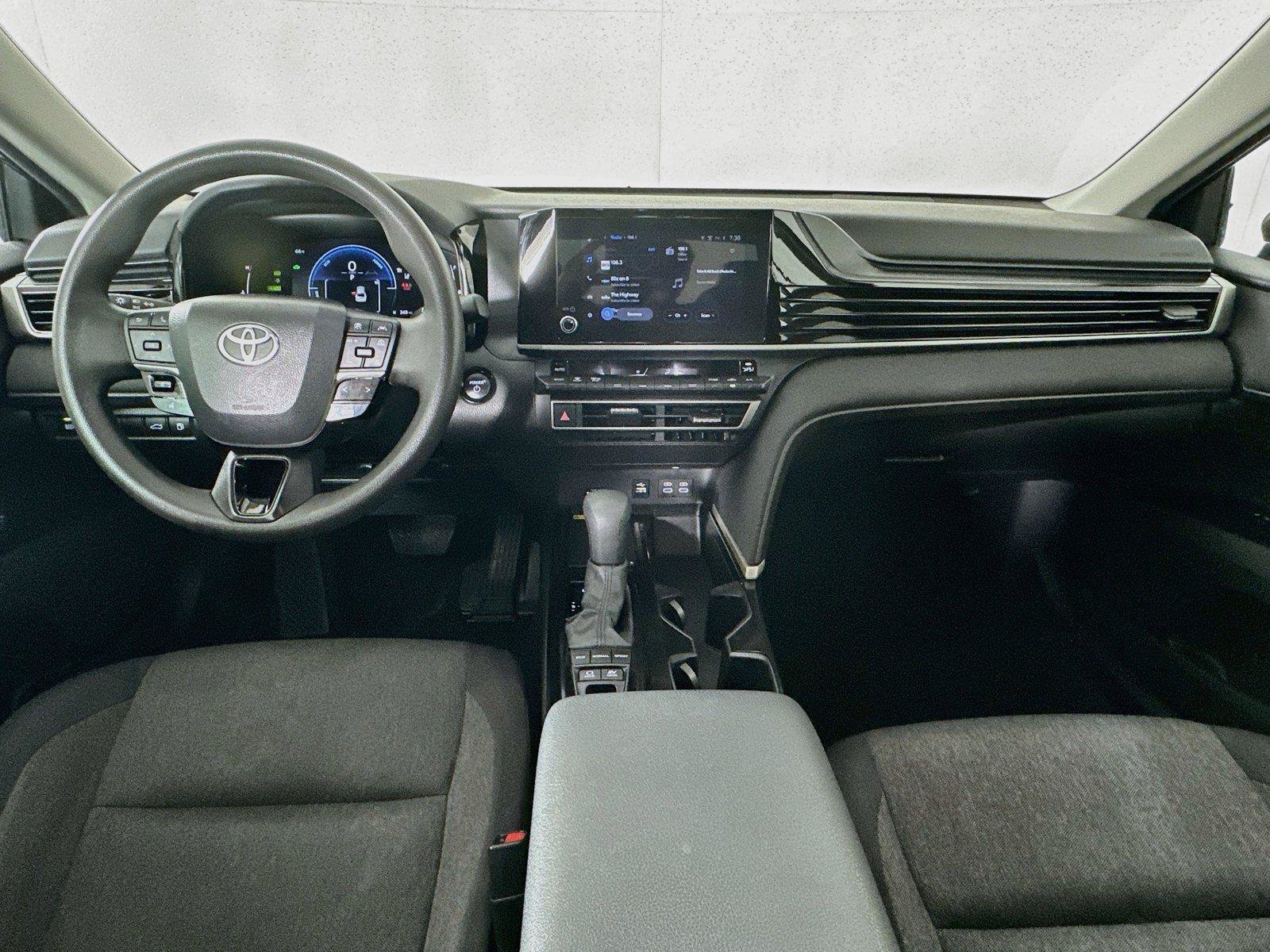 Used 2025 Toyota Camry LE FWD image 29