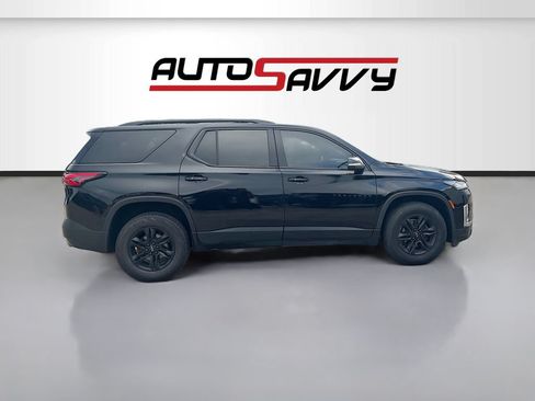 Used 2023 Chevrolet Traverse LT FWD image 8