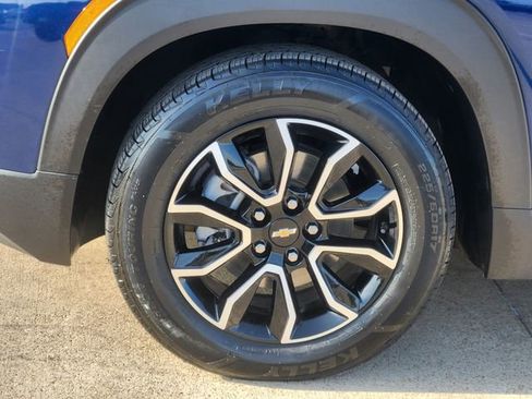Used 2022 Chevrolet TrailBlazer ACTIV w/ Sun and Liftgate Package FWD image 18