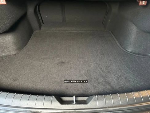 Used 2025 Hyundai Sonata SE FWD image 21