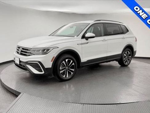 Used 2022 Volkswagen Tiguan S AWD/4WD image 2