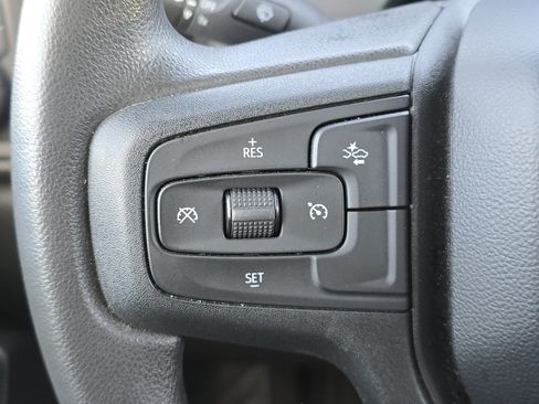 Used 2023 Chevrolet Silverado 1500 Custom image 16