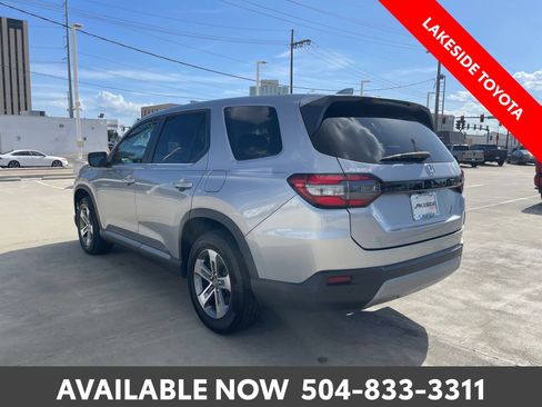 Used 2023 Honda Pilot EX-L image 3