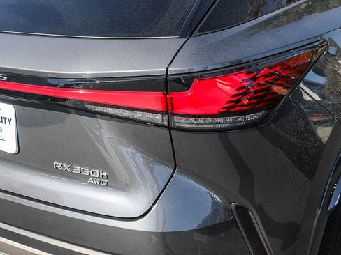 Used 2025 Lexus RX 350h w/ Convenience Package image 10