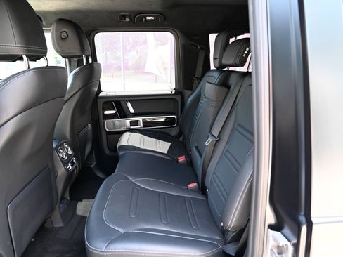 Used 2025 Mercedes-Benz G 550 image 34
