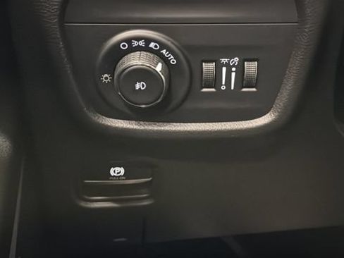 Used 2022 Jeep Grand Cherokee Trailhawk w/ Luxury Tech Group III AWD/4WD image 29