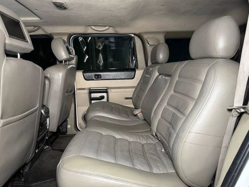 Used 2003 HUMMER H2 w/ Preferred Equipment Group AWD/4WD image 16