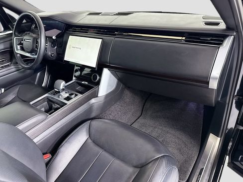 Certified 2023 Land Rover Range Rover Long Wheelbase Autobiography AWD/4WD image 17