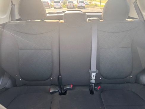 Used 2016 Kia Soul Base image 15