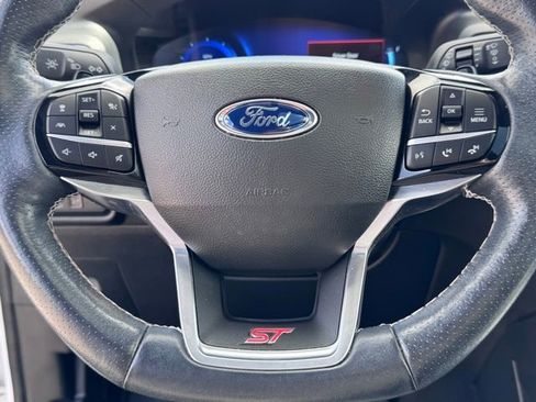Used 2022 Ford Explorer ST w/ Equipment Group 401A AWD/4WD image 30